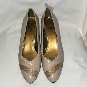 Easy Street Nude Pumps with Animal print accent